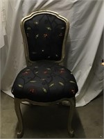 Decorative dining chair