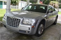 Chrysler 300 - Runs and Drive (more info coming)
