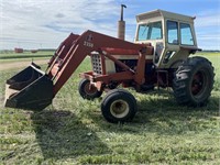 1977 966 IH Hydro tractor with loader & bucket