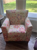Like new accent chair