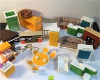 FISHER PRICE 1978 DOLLHOUSE FURNITURE