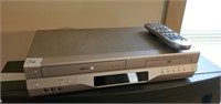 Toshiba DVD  / VCR  w/ Remote.