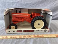 ALLIS-CHALMERS D-19 TRACTOR