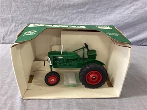 Oliver, 440 tractor