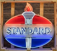 Neon Sign ‘Standard’ in Crate