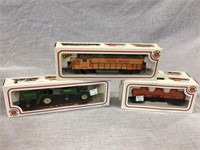 Bachmann train cars and engine