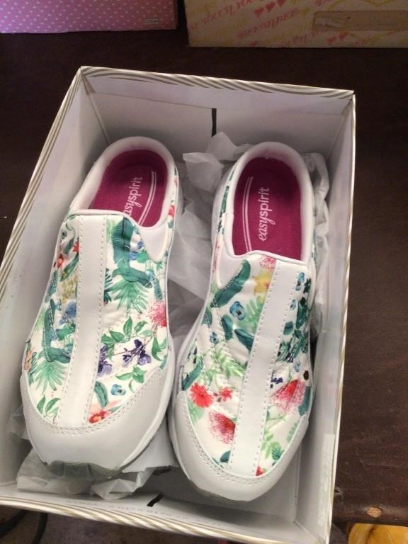 Size 7 Womens Easy Spirit slip on floral shoes | Live and Online ...