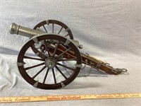 Decorative civil war cannon