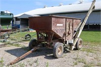 TURNCO GRAVITY WAGON WITH HYDRAULIC MARKET AUGER &