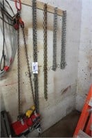Electric Hoist and Chains