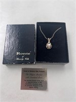 Vintage Ronte of Beverly Hills simulated Pearl