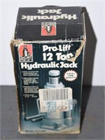 Pro-Lift 12 ton hydraulic jack in original box