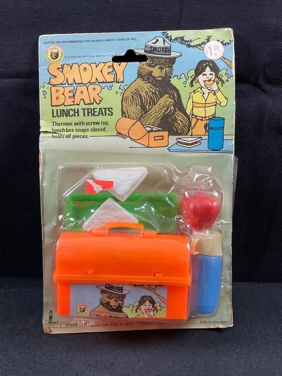 Smokey Bear Lunch Treats Toy NOS