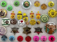 Display with Pins/Buttons/Badges