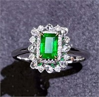0.67ct Natural Emerald 18Kt Gold Ring