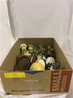 Box of frog figurines