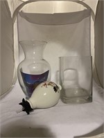 Two vases, lamp,  and a humming bird feeder