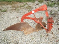 ALLIS CHALMERS -G 1 BOTTOM STANDARD PLOW