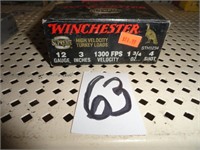 Wnchester 12 gauge, 3", 4 shot box of 10 shells