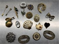Brooches, Hat Pins & Clips Collection