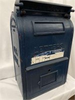 Vintage Heavy Duty Mailbox Bridgeport Castings