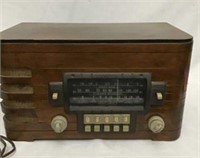 1940s Zenith am & Short Wave Radio