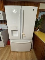 GE French Door Refrigerator/Freezer White