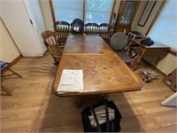 Kitchen Table w/1 Leaf & 6 Chairs