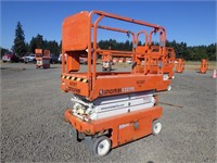 2015 Snorkel S3219E Scissor Lift