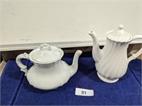 Alfred Meakin Teapot & Other Teapot