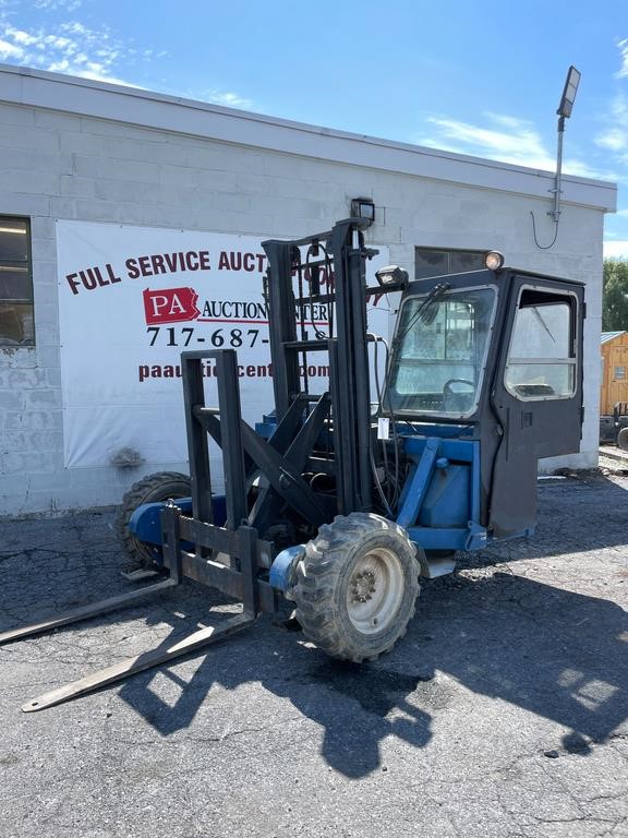 1999 Tail-Gator 5,000LB AWD Diesel Piggyback Lift