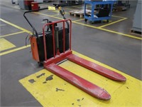 Mobile Truck Co Pallet Lift Truck (SEE NOTE)