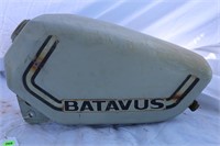 BATAVUS GREY STEPPLASTIC THROUGH GAS TANK NO GAS