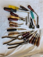 Assorted Leather Tools