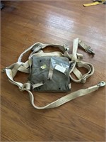 Early military parachute harness