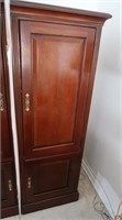 Right Door Cabinet (2 door) 63hx22.5wx22"d