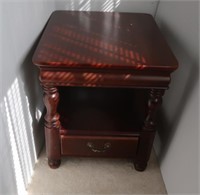 Wood End Table w/drawer 23hx21wx26"d