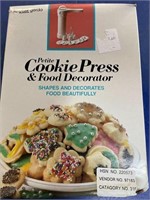 Cookie Press and Food Decorator Kit