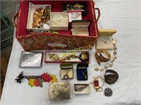 NICE LOT OF SIGNED VINTAGE COSTUME JEWELRY