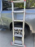 Aluminum folding extension ladder