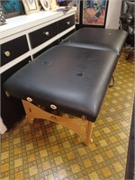 Massage/tattoo table