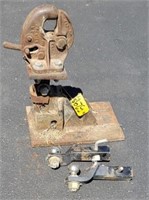 Pintle Hitch /2 Ball Hitches