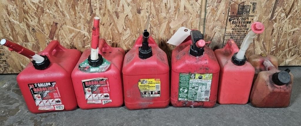 2 and 1 Gallon Gas Cans (bidding 6 times the