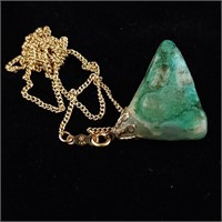 14K Chain and Green Polished Stone Pendant