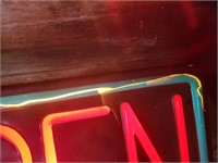 Neon Open Sign (damage)