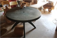 Round Outdoor Table - 46"