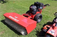 GRAVELY PRO-QXT WALK BEHIND SWEEPER