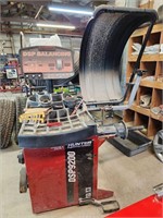 2018 Hunter DSP 9200 Tire Balancing Machine