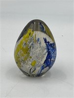 Beautiful art glass paperweight
