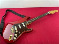 FENDER STRATOCASTER DELUCE SERIES ELECTRIC GUITAR